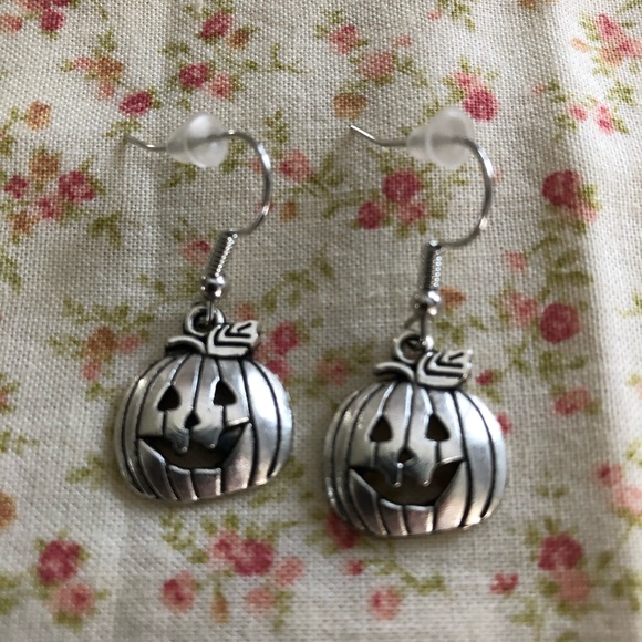 Jewelry - 🎃 Pumpkin earrings 3 for $12